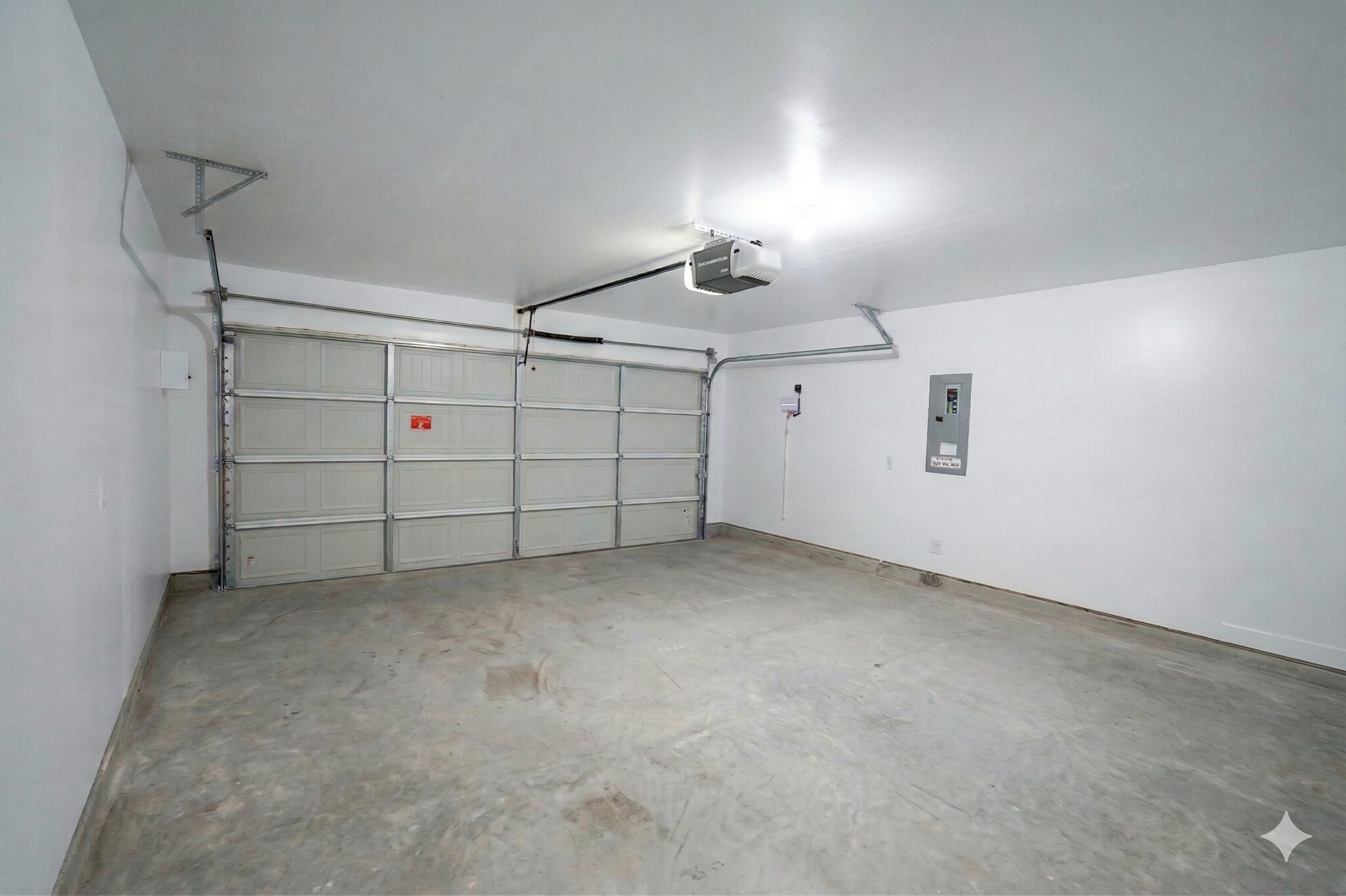 Building Photo - 1913 Ventasso Blvd