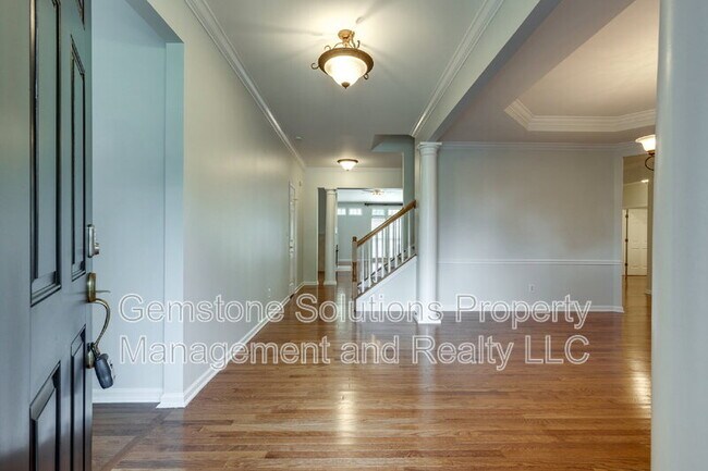 Building Photo - 756 Rolling Fork Dr