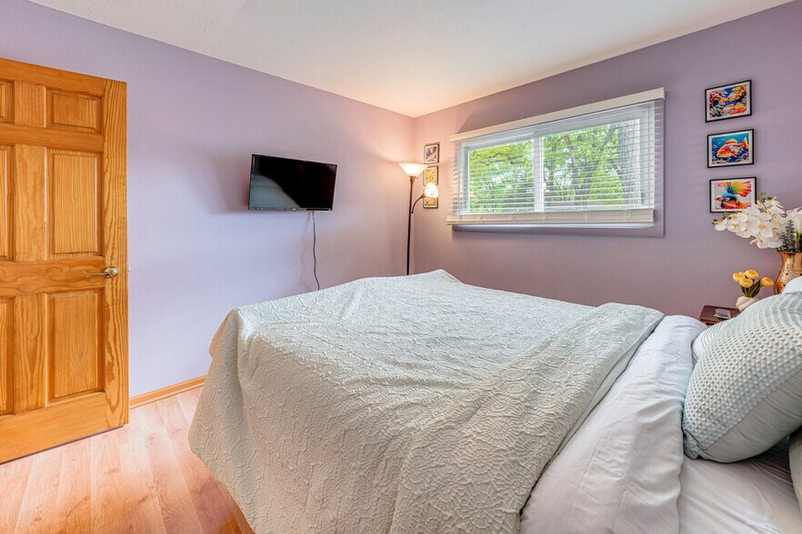 Building Photo - 117 Marryat Pl