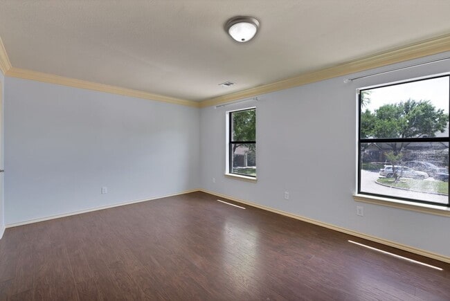 Building Photo - 3416 Stonecrest Cir