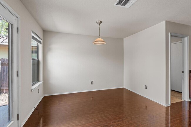 Building Photo - 15012 Parrish Ln