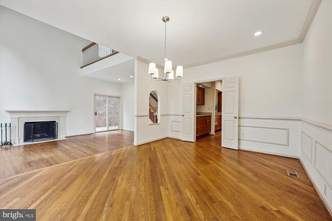 Building Photo - 6 Goldleaf Ct