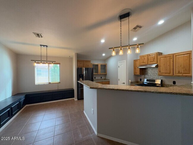 Building Photo - 4651 Big Bend St