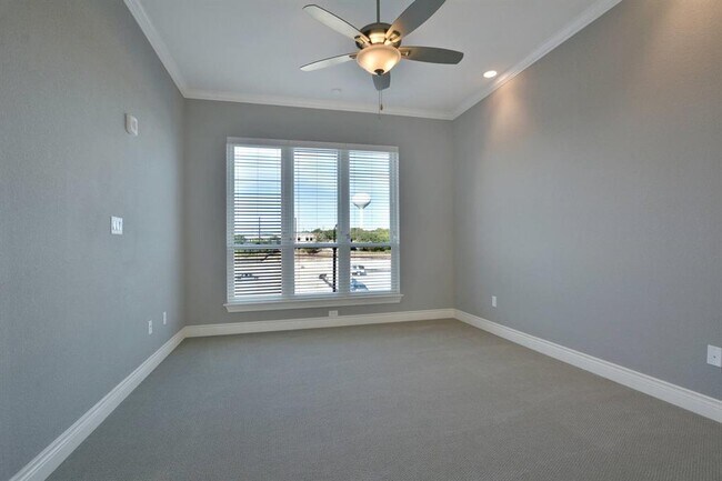 Building Photo - 106 Bella Toscana Ave