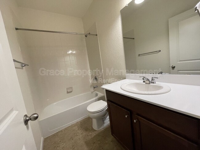 Building Photo - 618 W 171st Pl