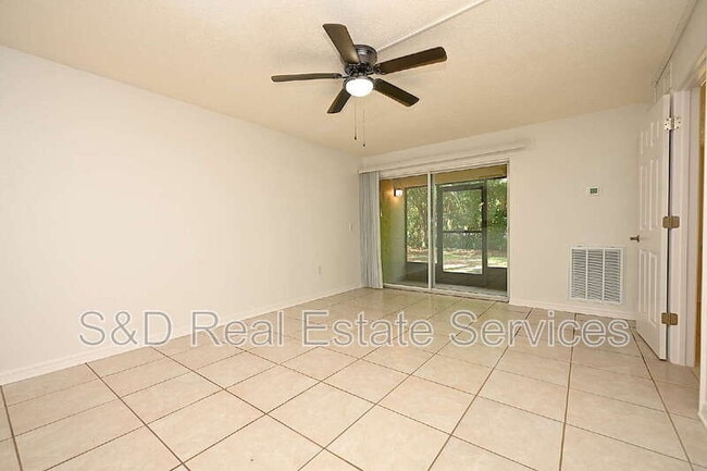 Building Photo - 141 Fernery Rd