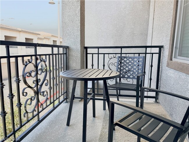 Building Photo - 3289 Vasco Fls Ave