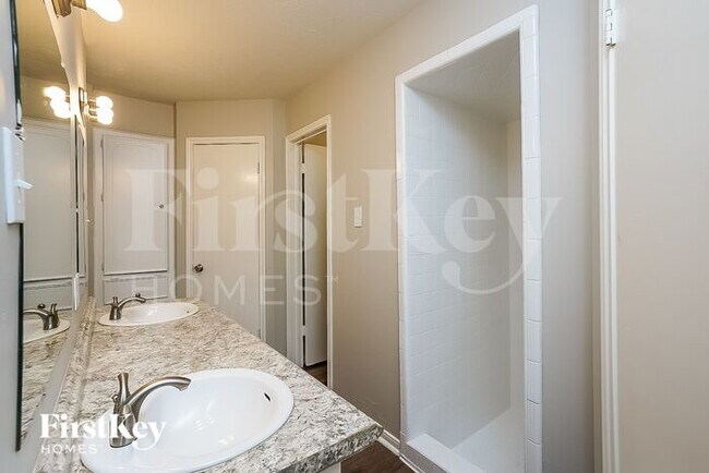 Building Photo - 21314 Park Downe Ln