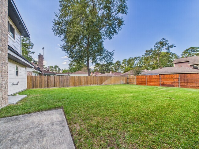 Building Photo - 3018 Highland Laurels Dr