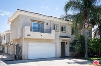 Building Photo - 7124 Farralone Ave
