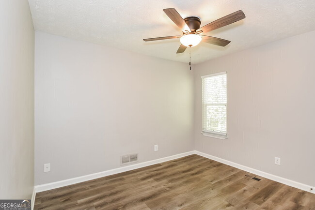 Building Photo - 113 Colemans Bluff Dr