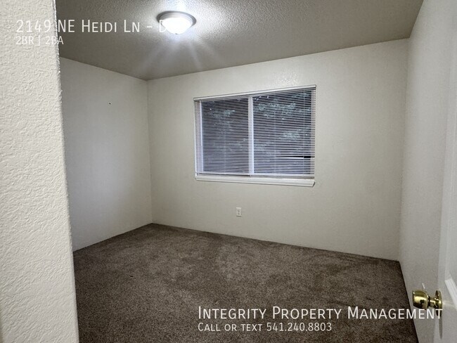 Building Photo - 2149 NW Heidi Ln