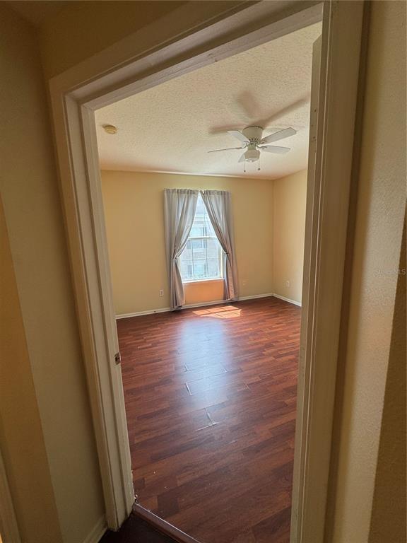 Building Photo - 14214 Fredricksburg Dr