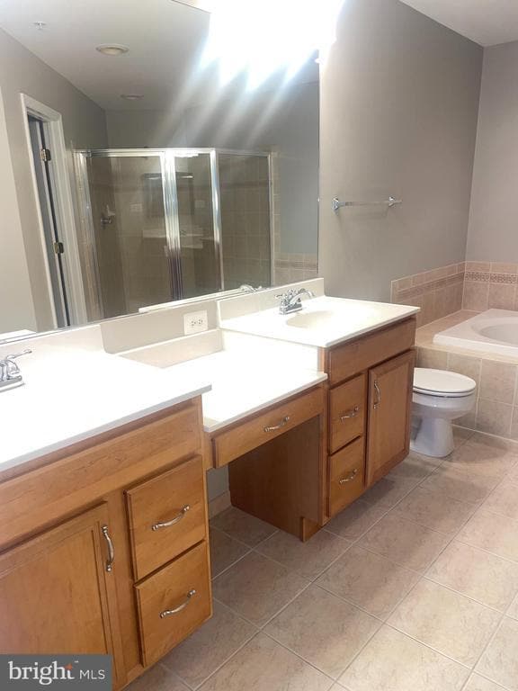 Building Photo - 1811b Wheyfield Dr