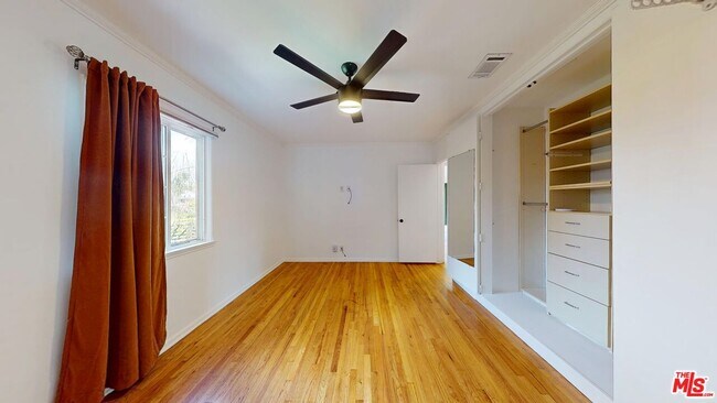 Building Photo - 1410 Dartmouth Dr