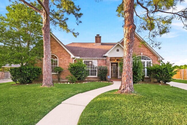 Building Photo - 15911 Moonrock Dr