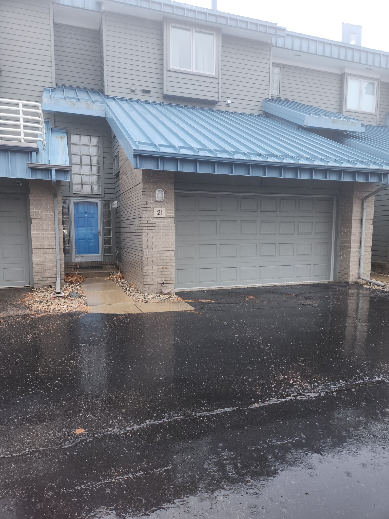 Building Photo - 21 Kreger Dr