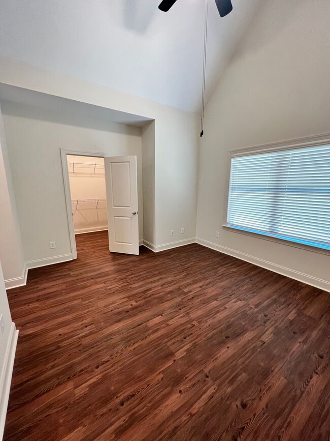 Building Photo - East Longleaf Townhome