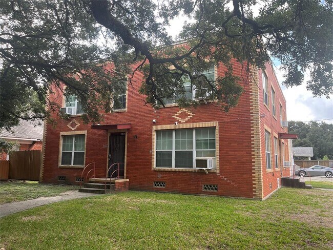 Primary Photo - 4302 Polk St