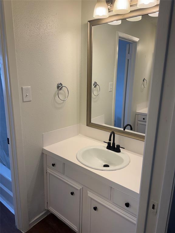 Building Photo - 1706 Elmhurst Dr