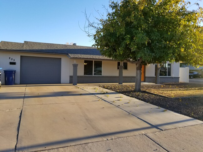 Front/Garage View - 205 E. Oxford Dr.