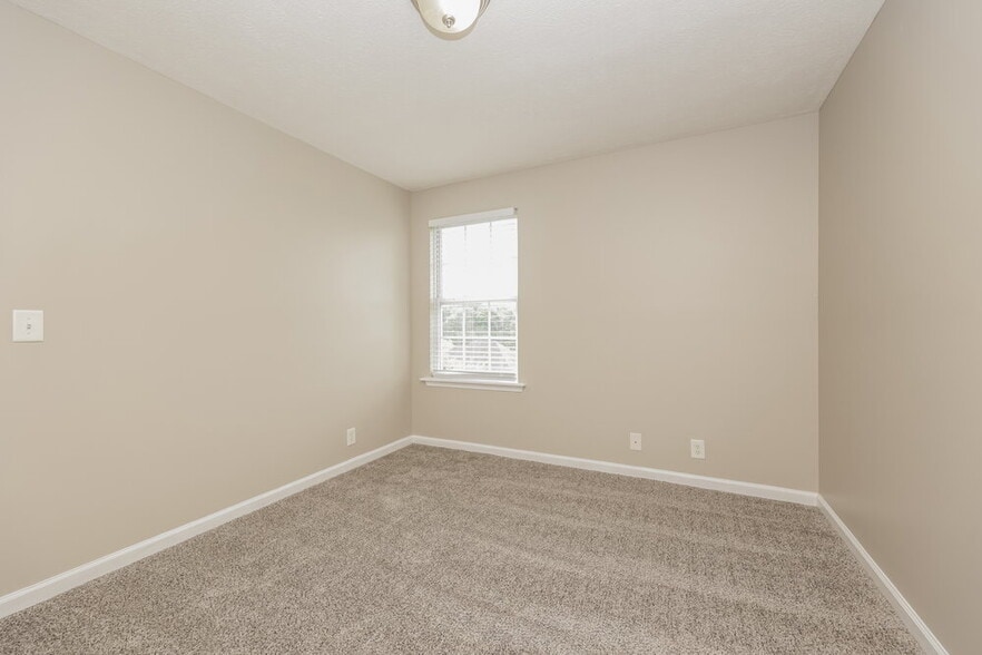 Building Photo - 1741 Elijah Ryan Dr