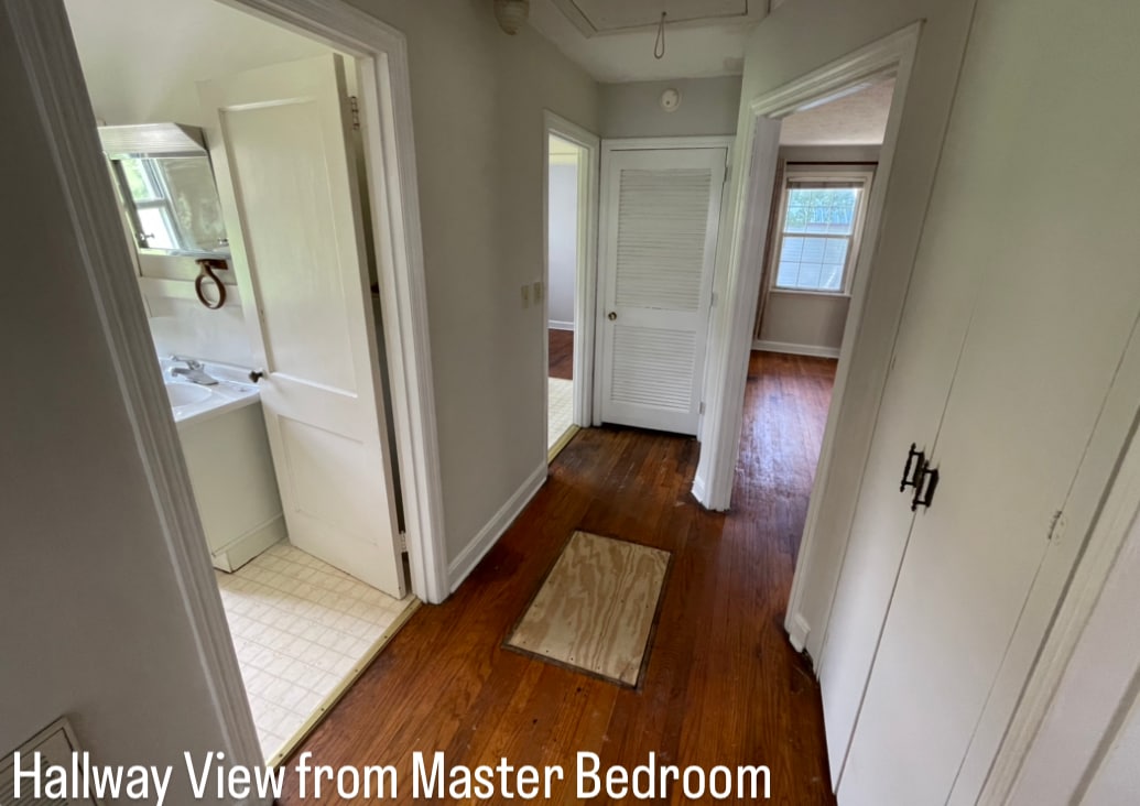 Building Photo - 108 Woodmont Cir