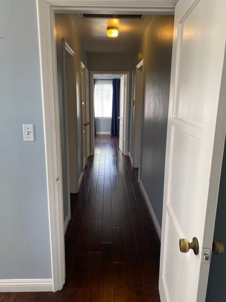 Building Photo - 11074 Califa St