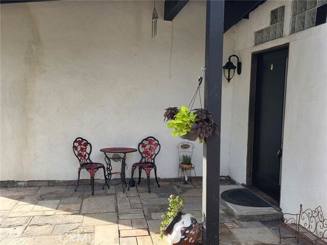 Building Photo - 917 Helmsdale Ave