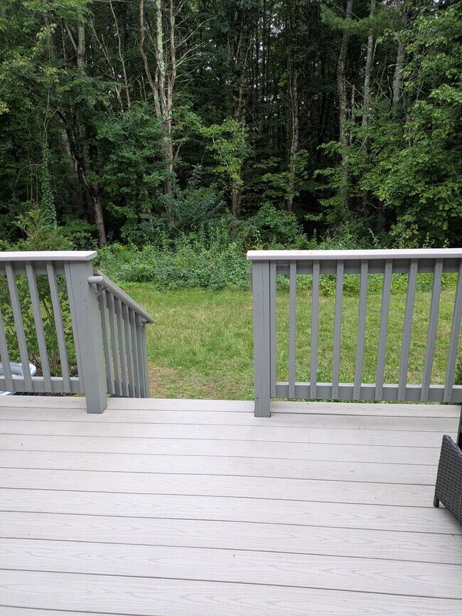 Building Photo - 56 Glengarry Dr