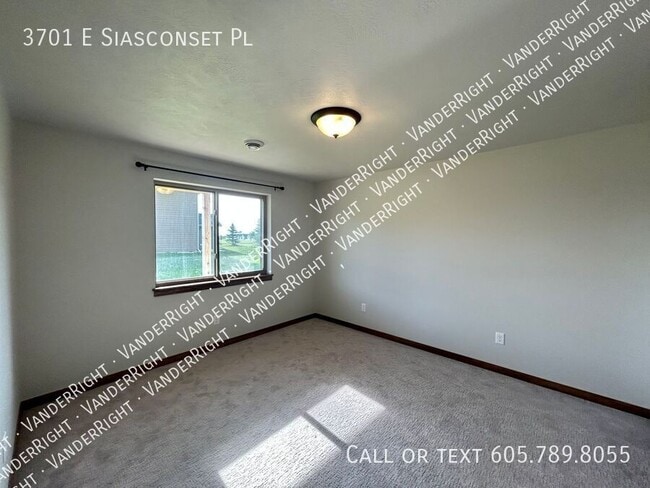 Building Photo - 3701 E Siasconset Pl