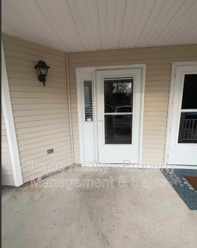 Building Photo - 234-24C Stefan Dr