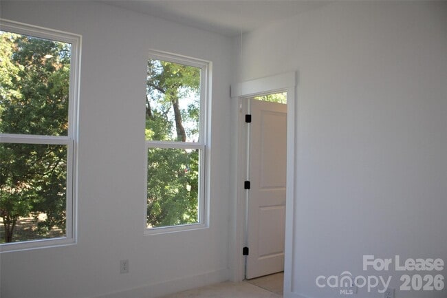 Building Photo - 1340 Hamilton St