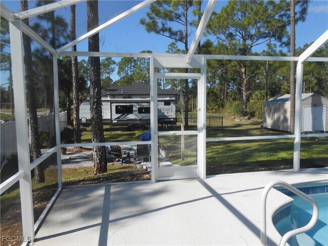 Building Photo - 601 Clayton Ave