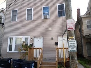 Building Photo - 59 Ash St