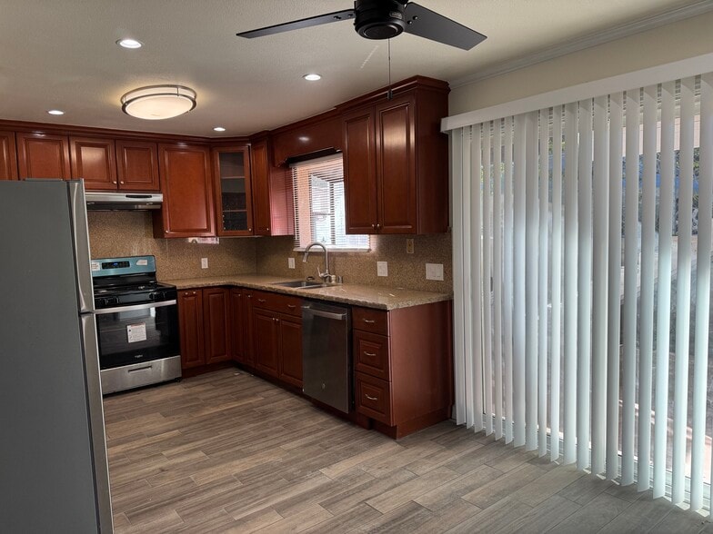 Building Photo - 11256 San Lucas Dr