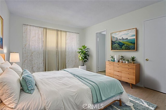 Building Photo - 3813 Huron Ave