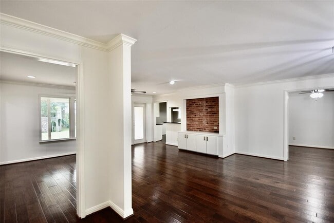 Building Photo - 5531 Yarwell Dr