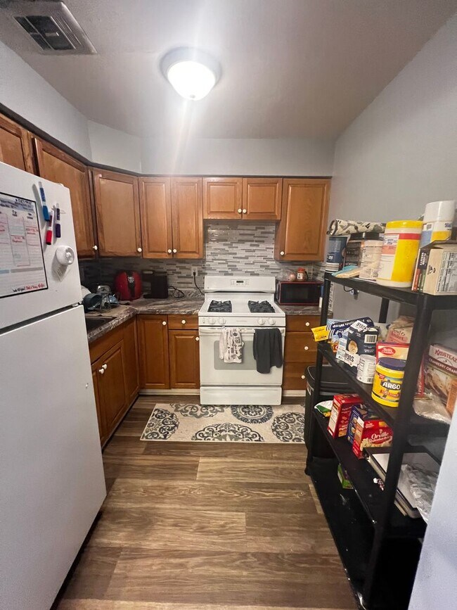 Primary Photo - 616 N 33rd St