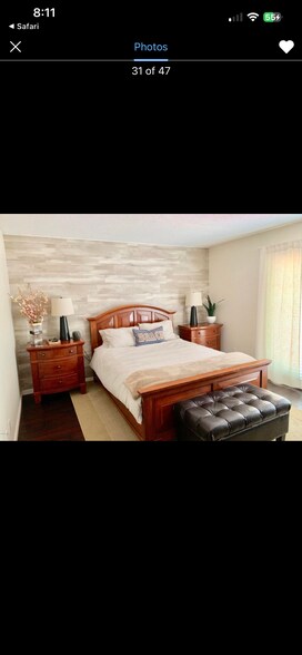 Building Photo - 6551 La Mirada Dr W