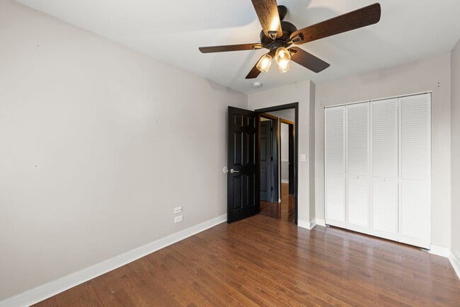 Building Photo - 2661 Prairieview Ln S