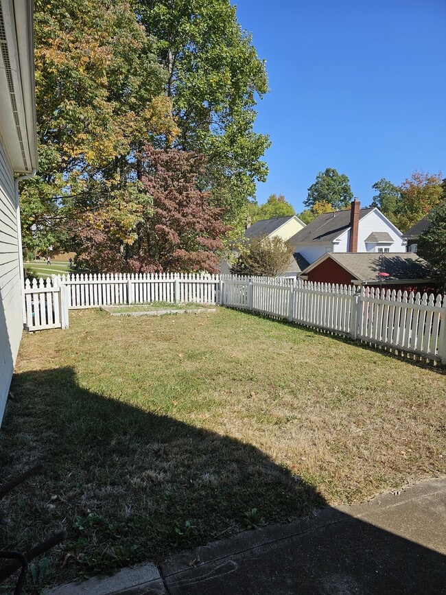 Building Photo - 14026 Cinnabar Pl