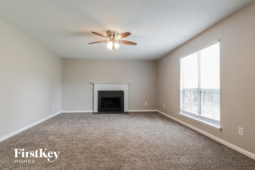 Building Photo - 3217 Ivy Lake Ct