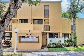 Building Photo - 2930 SW 87th Terrace