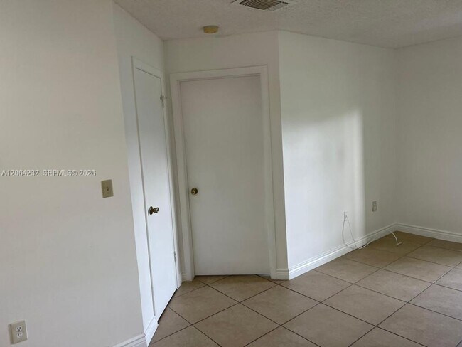 Building Photo - 6740 NW 175th Ln