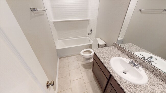 Building Photo - 707 Thicket Bluff Dr