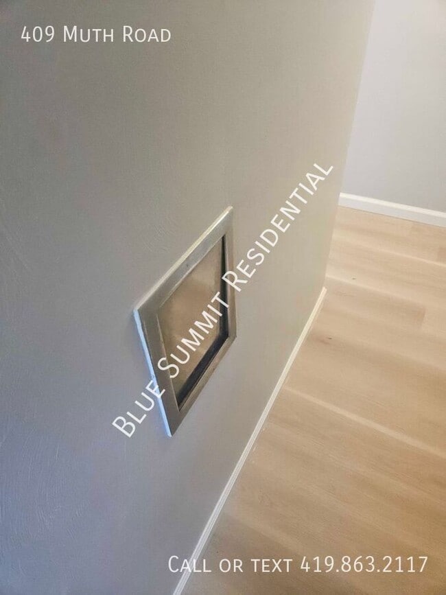 Building Photo - 409 Muth Rd