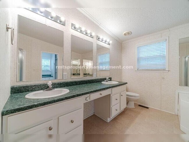 Building Photo - A COUNTRY DREAM! 4BR, 2BATH MANUFACTURED HOME, $1650./month