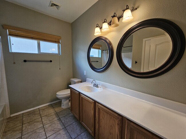 Building Photo - 7491 W Colony Park Dr