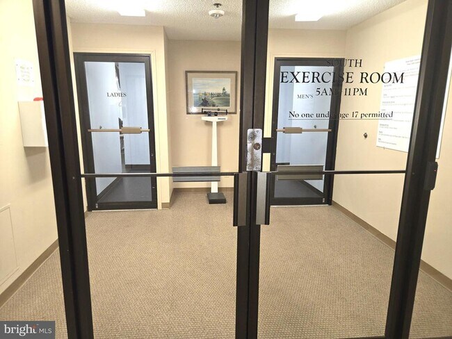 Building Photo - 5501 Seminary Rd